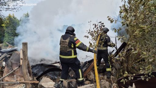 На Харківщині після російського обстрілу вигорів вщент житловий будинок — ДСНС