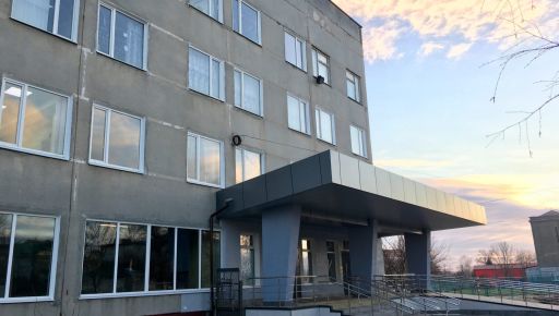 Нові апарати та автомобіль: дитяча поліклініка у Харкові отримала техніку на 3,5 млн грн
