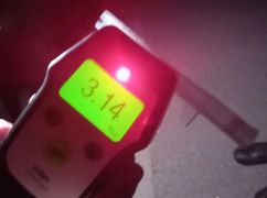 У Харкові зупинили критично п’яного водія: Drager показав перевищення норми майже в 16 разів