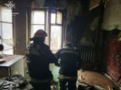 В Харькове на пожаре спасли пенсионерку