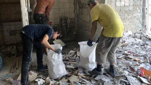 У Терехова показали, как восстанавливают разрушенный рашистами дом в Харькове