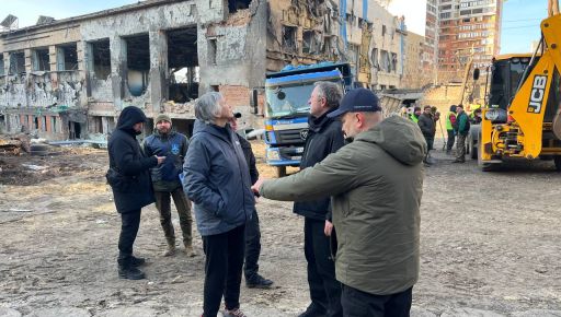 Представительница Международного уголовного суда побывала на местах ракетных ударов в Харькове и Грозе