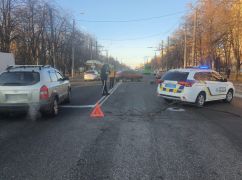 В Харькове под колесами авто погибли два пенсионера