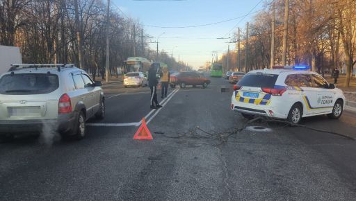 У Харкові під колесами авто загинули двоє пенсіонерів