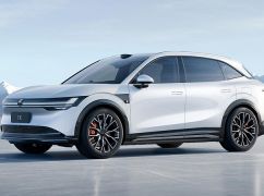 На Харківщині прокурор купив новий Zeekr вартістю більше річної зарплати