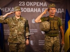 Солдат із Харківської області отримав відзнаку командувача угрупування військ