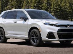 У Харкові чиновниця податкової з салону купила Honda за майже 2,6 млн грн