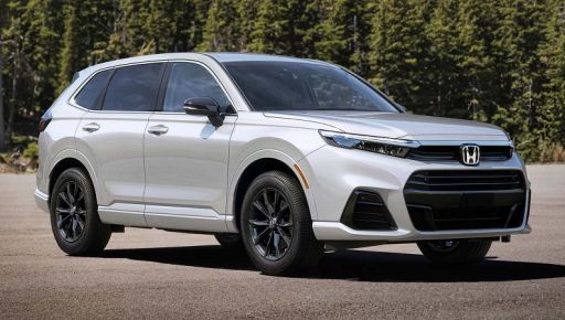 В Харькове чиновница налоговой из салона купила Honda почти за 2,6 млн грн