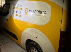 На Харківщині дрон ударив по автомобілю Укрпошти