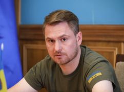 Куди тікають колишні українські посадовці