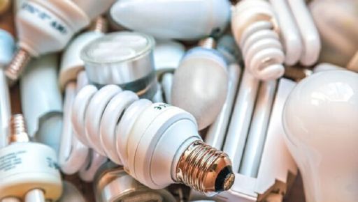 Програма енергозбереження: В Харківській ОВА розповіли, які лікарні та виші обміняли старі лампи на LED