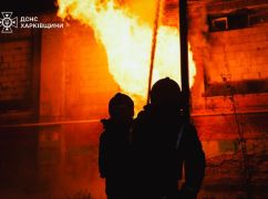 Пожар после ударов КАБами по Харькову: спасатели показали масштабы разрушений