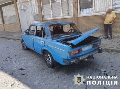 В Купянске российский дрон "влетел" в автомобиль пенсионера