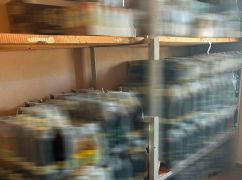 В "безалкогольной" громаде на Харьковщине изъяли более 1500 литров спиртного