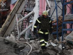 В Харькове после серии ракетных ударов вспыхнул пожар: ГСЧС эвакуировало 30 человек
