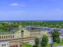 Росіяни продовжують гатити по Лозовій: яка нині ситуація з опаленням у громаді