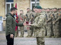 Президент нагородив снайпера, який воює на гарячих напрямках Харківщини