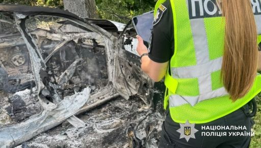 В Харьковской области вражеский дрон попал в авто: транспорт сгорел, водитель попал в больницу