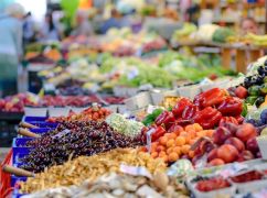 У Харкові різко подорожчали огірки та помідори: ціни зросли до 130 грн за кг