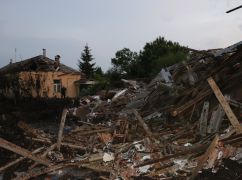 Окупанти обстріляли Чугуївський район: загинула людина, горіли будинки, ліс і пшениця