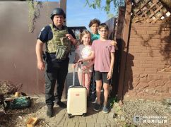 На Харьковщине из-под российских обстрелов спасли еще 60 детей с семьями