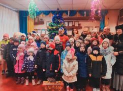 Детей на Харьковщине с праздниками поздравил внук знаменитого писателя Джанни Родари