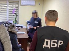 Ховалася кілька місяців: ДБР упіймало працівницю окупаційної поліції Куп'янщини
