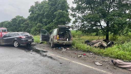 На Харківщині розбилися три авто: Чоловік загинув, ще дві людини травмовані