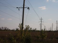 Харківські енергетики відновлюють високовольтну лінію, яка забезпечить світлом прифронтову громаду