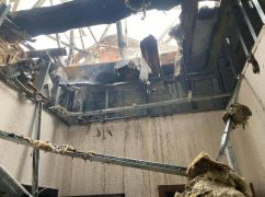 Окупанти вдень 4 лютого атакували Вовчанськ: Пошкоджені адмінбудівлі