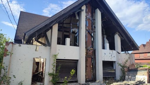 Російська авіабомба розбила дім брата митрополита Московської церкви в Харкові