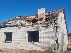 У Балаклії вибухова хвиля пошкодила 20 будинків: світлини руйнувань