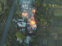 Оккупанты нанесли серию ударов по жилым домам в Харьковской области: кадры с места