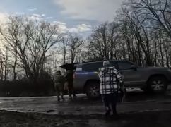 Пострадали от ударного дрона: в Харьковской области эвакуировали раненых людей