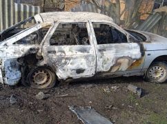 Российский дрон уничтожил автомобиль на Харьковщине: фотографии с места удара