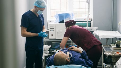 В Харьковской области военные на руках вынесли с позиций побратима с обмороженными ногами