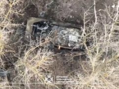 Украинские защитники уничтожили российскую БМП в Харьковской области: Кадры из воздуха