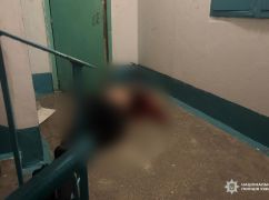 На Харківщині жінка забила чоловіка до смерті: її взяли під варту