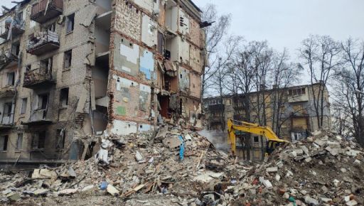 В Харькове возобновили поисковую операцию, ГСЧС завалит часть дома