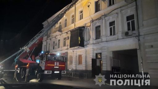 Уламки снарядів на дитмайданчику, ракета на даху: Як рашисти привітали Харків з Днем міста