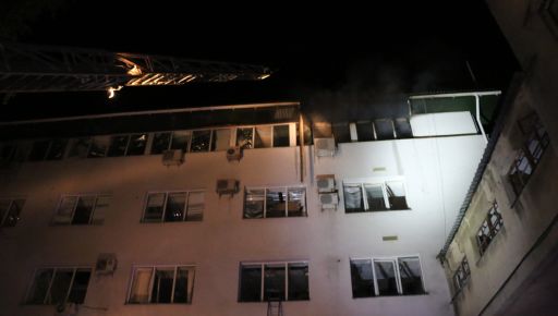 Вспыхнуло жилье и офис: ГСЧС сообщило детали ракетного удара по Харькову