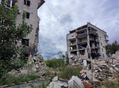 Зимувати у комфорті: Мешканці Ізюма, що на Харківщині, подають заявки на евакуацію