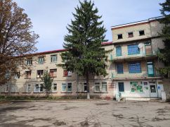 Как выглядит больница в Золочеве на Харьковщине после 8 обстрелов (ФОТОРЕПОРТАЖ)