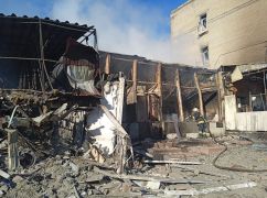 Россияне обстреляли деоккупированный Купянск: Горели три магазина