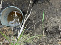Жидкость в газопроводах и поврежденные осколками трубы: Газовики рассказали о работах в Изюме