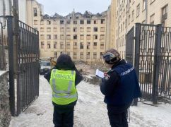 Правоохранители Харькова документируют последствия ракетных ударов