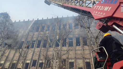 Ракетный обстрел завода в Харькове: Почему возник масштабный пожар