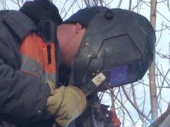 На Харківщині газовики відновили перебитий окупантами газопровід біля кордону