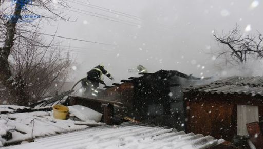 В Харькове пожарные показали, как спасали от пожара частное жилье