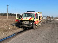 Окупанти пошкодили техніку рятувальників, які розбирали завали зруйнованої адмінбудівлі у Дворічній